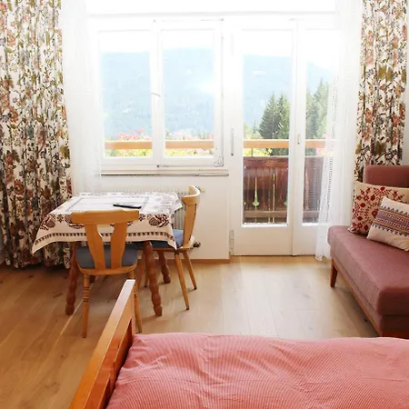 Fingerlos Apartment