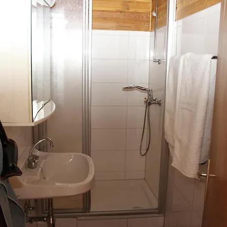 Fingerlos Apartment
